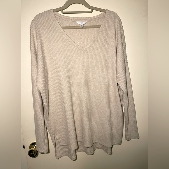 Time & Tru V-neck ribbed top long sleeve tan cream beige size L (12-14) - Picture 1 of 4